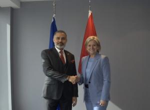 السفير القطري بكندا يبحث مع بعثة الاتحاد الأوروبي تعزيز الشراكة والتنسيق المشترك