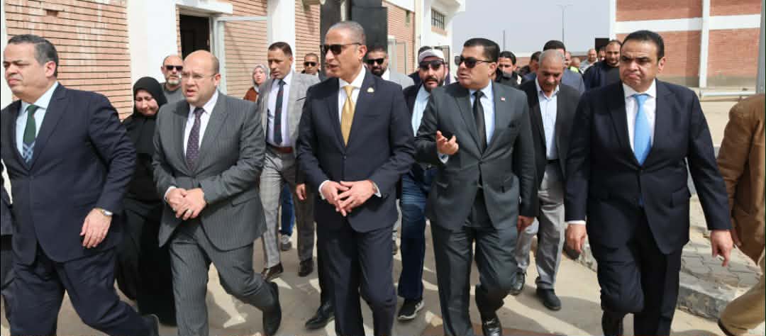 محافظ الجيزة يتفقد مشروع محطة مياه الشرب بالشوبك الغربي 