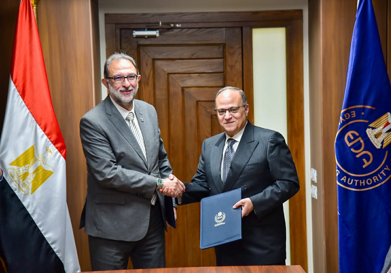 رئيس هيئة الدواء المصرية يوقع بروتوكول تعاون مع الهيئة القومية لسلامة الغذاء لتعزيز التكامل الرقابي

