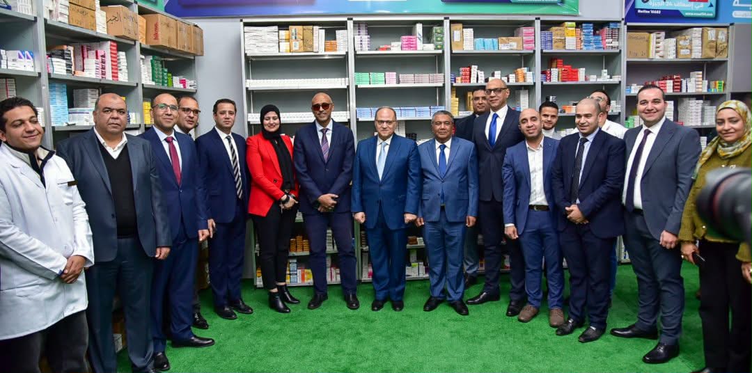 رئيس هيئة الدواء المصرية يطلق المرحلة الأولى من منظومة التتبع الدوائي بصيدلية إسعاف الجيزة

