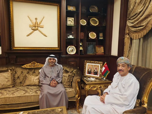 سفير العُماني يستقبل نظيره الإماراتي بالقاهرة لبحث التطورات الإقليمية وتعزيز التعاون المشترك
