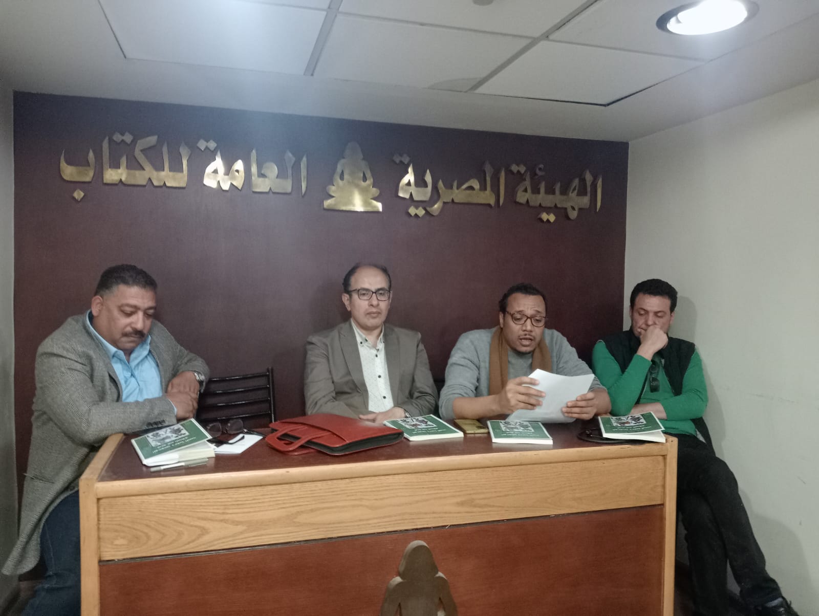 مناقشة ديوان 