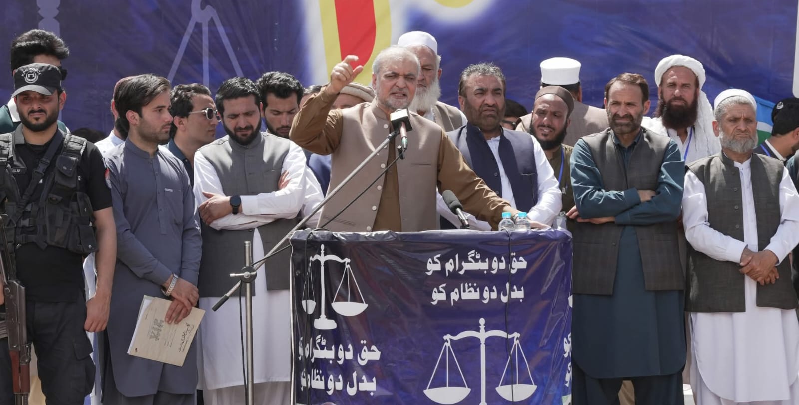 أمير الجماعة الإسلامية في باكستان: آن أوان التغيير وإنهاء إرث الهيمنة السياسية

