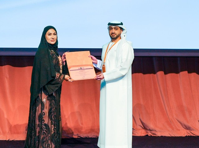 الأرشيف والمكتبة الوطنية ينظم احتفالية بمبادرة «فخورين بالإمارات» ويؤكد ترسيخ قيم الانتماء والولاء