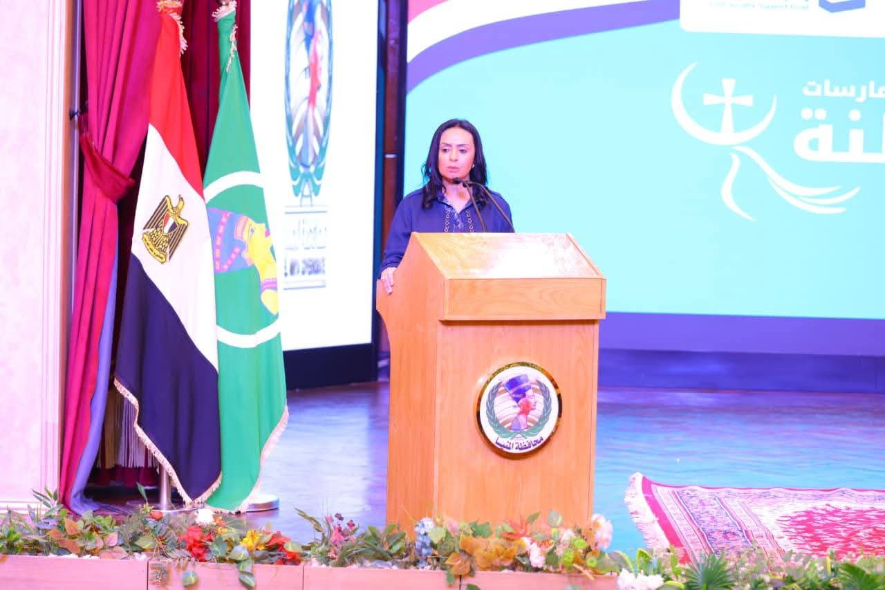 وزيرة التضامن تشهد استعراض إنجازات مشروع تعزيز قيم وممارسات المواطنة بالمنيا