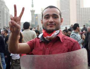 المحامى خالد على : حبس أحمد دومة 4 أيام بتهمة نشر أخبار كاذبة