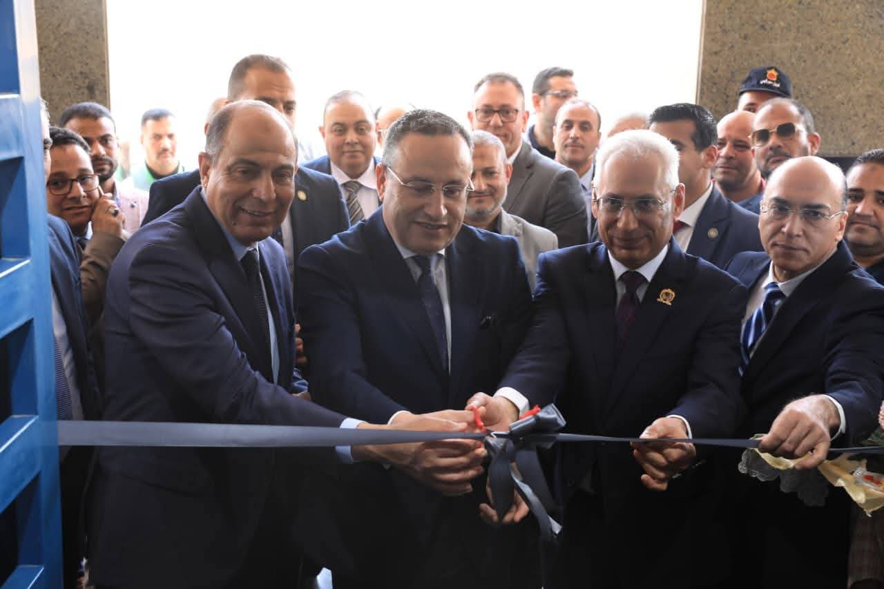 وزير التعليم العالي يفتتح مستشفى استقبال ورعاية الأطفال بجامعة المنيا