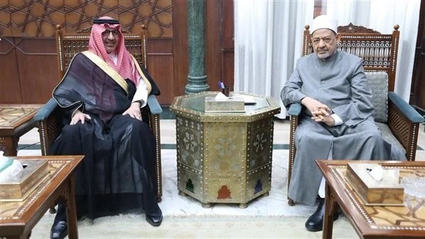 شيخ الأزهر يعرب عن تقديره لجهود خادم الحرمين لحسن ترتيبات موسم الحج وخدمة حجاج بيت الله الحرام
