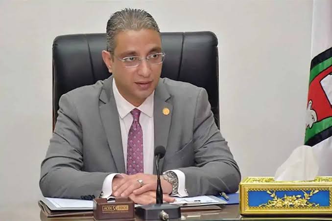 محافظ الجيزة يجري حركة تنقلات مفاجئة بالمحليات.. والبدرشين والحوامدية ضمن القائمة