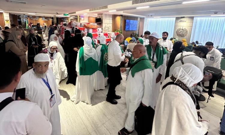 الداخلية: وصول 22 ألفا و700 حاج من بعثة القرعة للأراضي المقدسة حتى الآن

