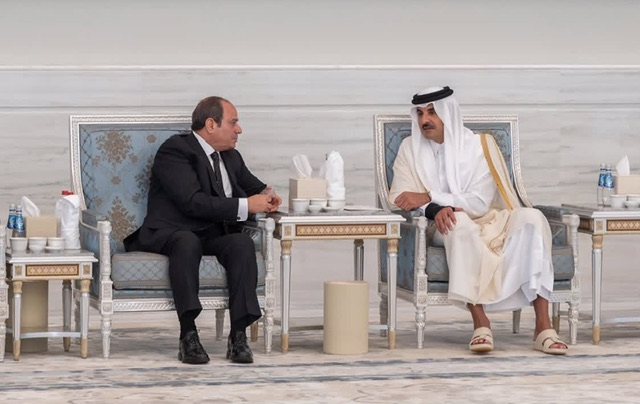 الرئيس السيسي يعزي أمير قطر في وفاة الأمير الوالد ويؤكد تضامن مصر مع الدوحة