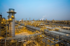 اتحاد سعودي أمريكي بتكلفة 5 مليارات دولار لإنشاء مصفاة بعيدا عن هرمز