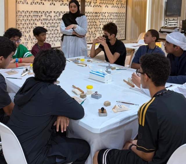 الأرشيف والمكتبة الوطنية يعزز وعي النشء بأهمية الوثائق وصون الذاكرة الوطنية