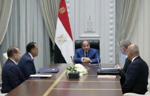 السيسي يتابع خطط زيادة إنتاج الزيت والغاز وتعزيز أمن الطاقة ويبحث تحويل الثروات المعدنية إلى قيمة مضافة