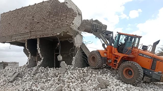 انطلاق الموجة الـ30 لإزالة التعديات على الأراضي الزراعية وأملاك الدولة والبناء المخالف بالمنيا
