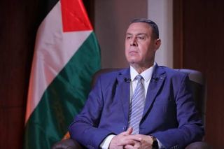 وفاة سفير فلسطين لدى مصر دياب اللوح بعد مسيرة حافلة بالنضال والدبلوماسية