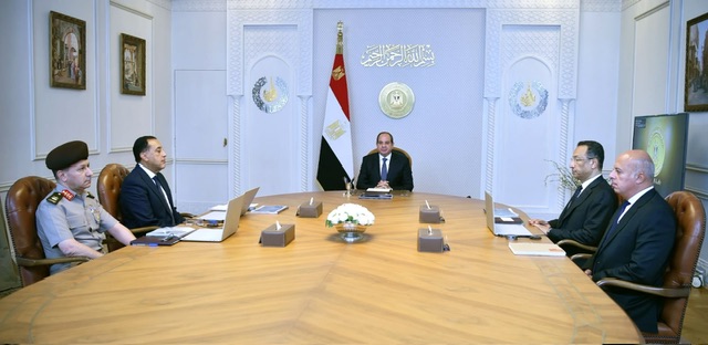الرئيس السيسي يوجه بالتوسع في تطبيقات الذكاء الاصطناعي والحوسبة السحابية وتعزيز التحول الرقمي