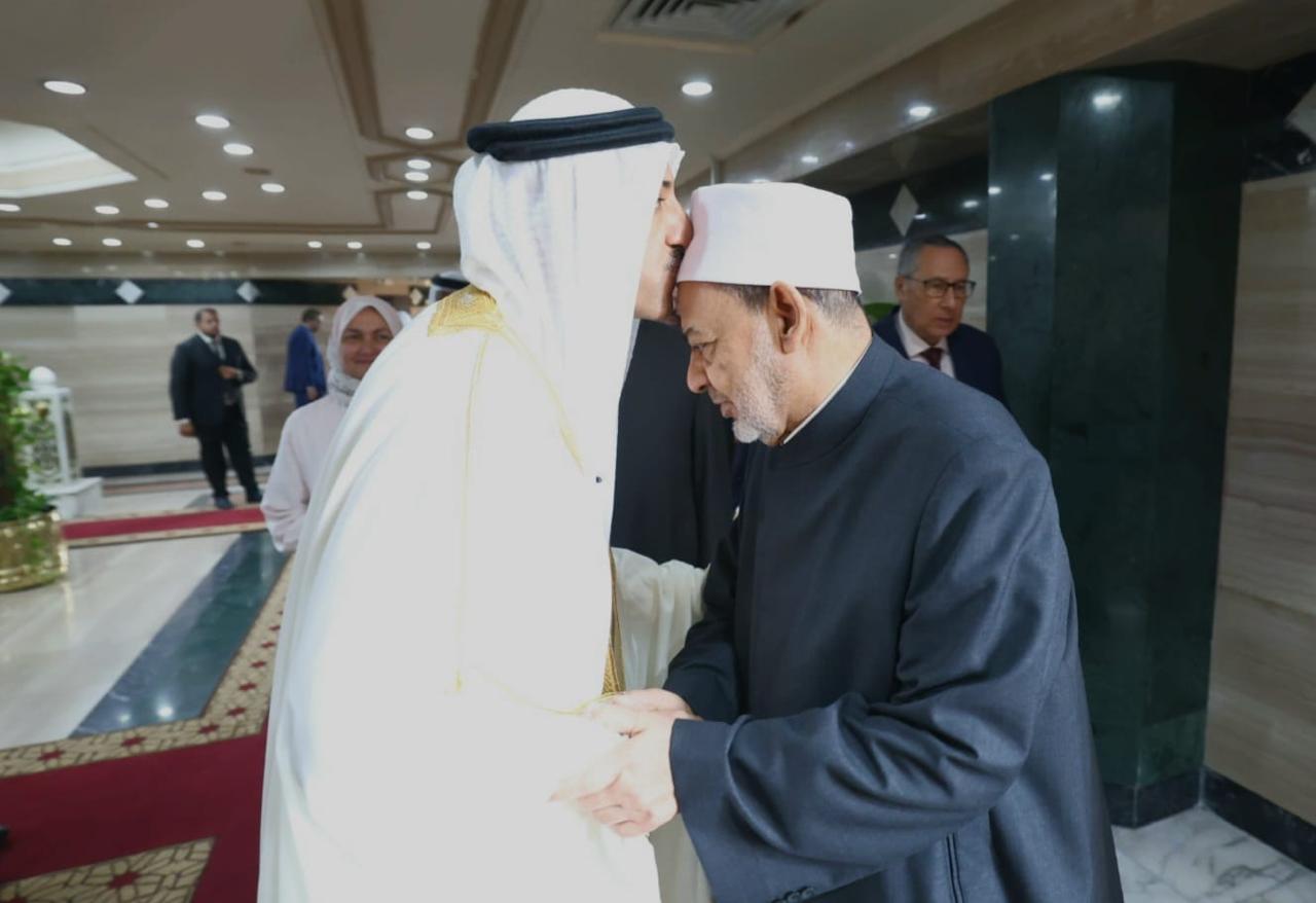 شيخ الأزهر يستقبل رئيس مركز الملك حمد العالمي للتعايش السلمي لبحث سبل تعزيز التعاون

