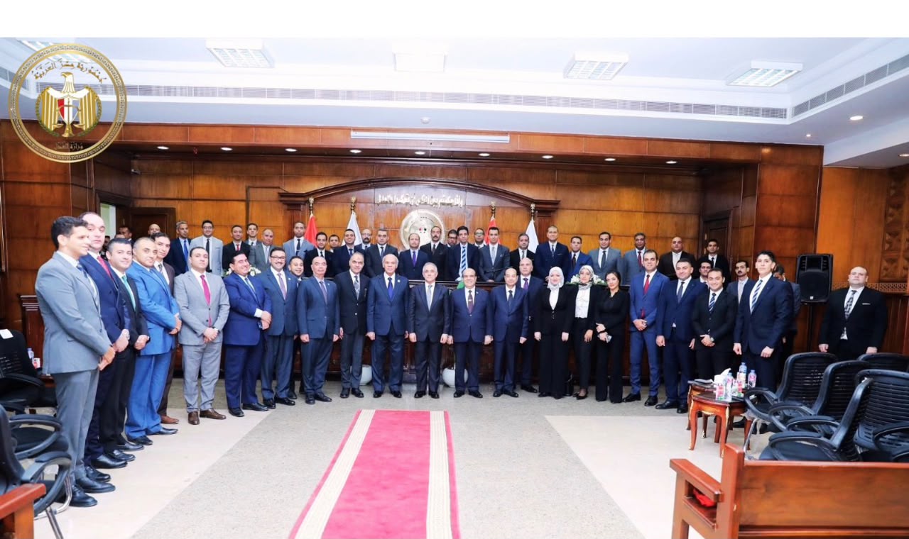 وزير العدل يُجري جولة تفقدية مفاجئة لمحكمتي جنوب الجيزة وجنوب القاهرة الابتدائيتين