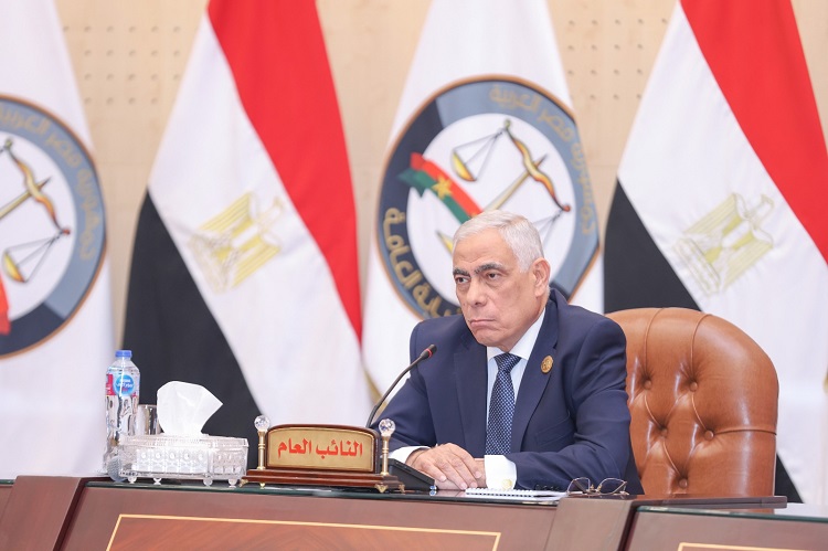 النائب العام يستقبل معاوني ومعاونات النيابة العامة الجدد