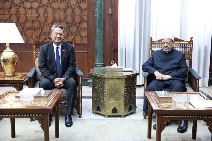 شيخ الأزهر يستقبل السفير التايلاندي لبحث سبل تعزيز التعاون المشترك