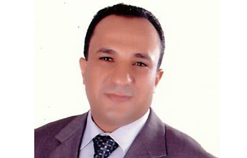 د. عزوز علي إسماعيل 