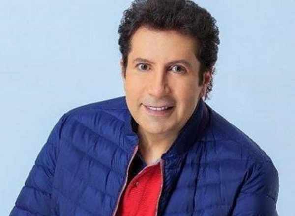 هانى رمزى يحتفل بعيد ميلاده الـ55 