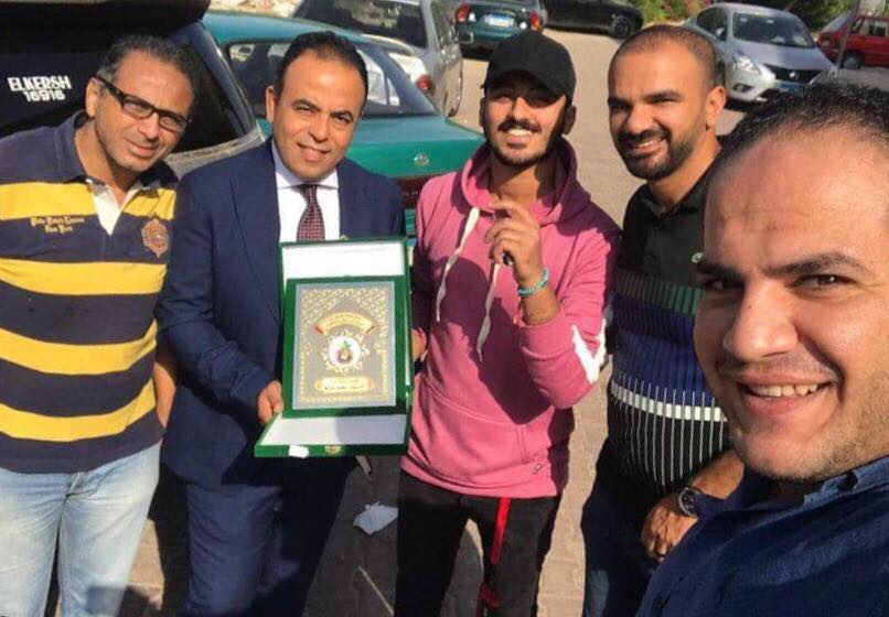 جامعة الأزهر تكرم 