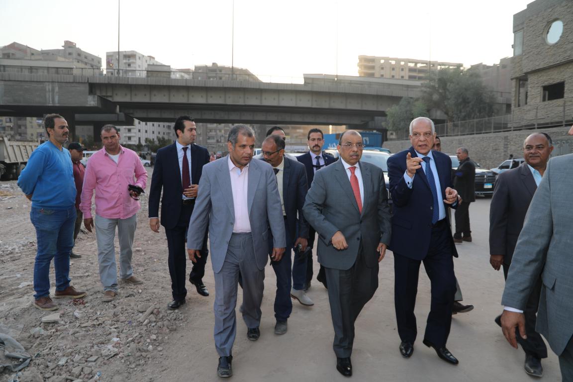 بالصور.. وزير التنمية المحلية ومحافظ الجيزة يتفقدان المحاور المرورية الجارى تطويرها.. «راشد»: 375 مليون جنية لرفع مستوى الخدمات