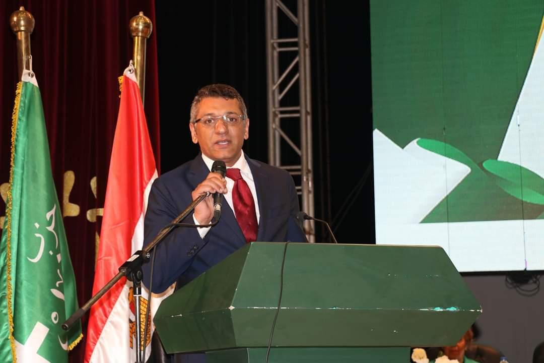 صناعة الوفد: متابعة السيسي لتطبيق الحد الأدنى للأجور رسالة طمأنة للموظفين