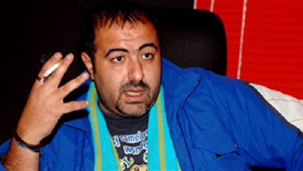 انهيار المخرج سامح عبد العزيز بعد فتحه مقبرة  أحمد زكي 