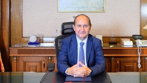 وزير التجارة يقر باستمرار رسم الصادر على الخامات التعدينية