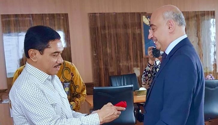 سفير مصر في جاكرتا يبحث التعاون مع مدير الوكالة الوطنية الإندونيسية