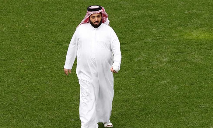 أنباء عن تجميد بيراميدز وآل الشيخ يتوجه بالشكر لكل من تعامل معهم في مصر