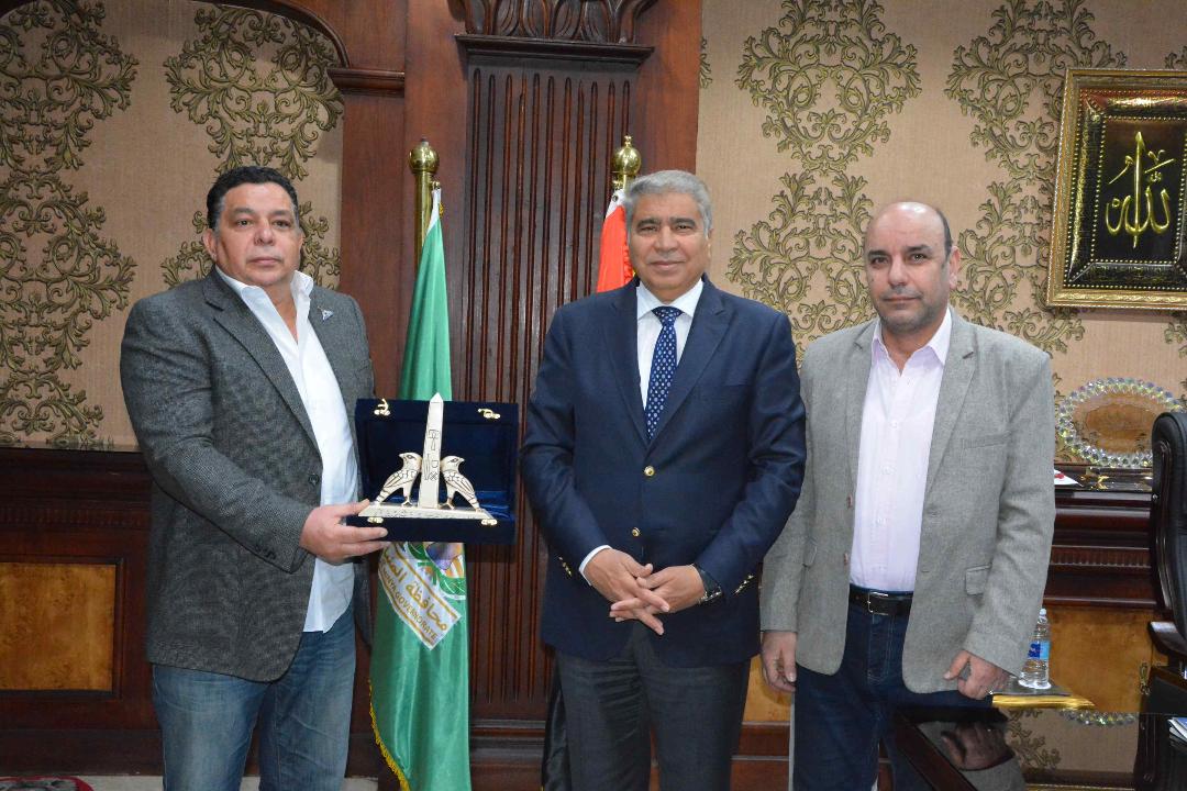 جامعة عين شمس تنظم 