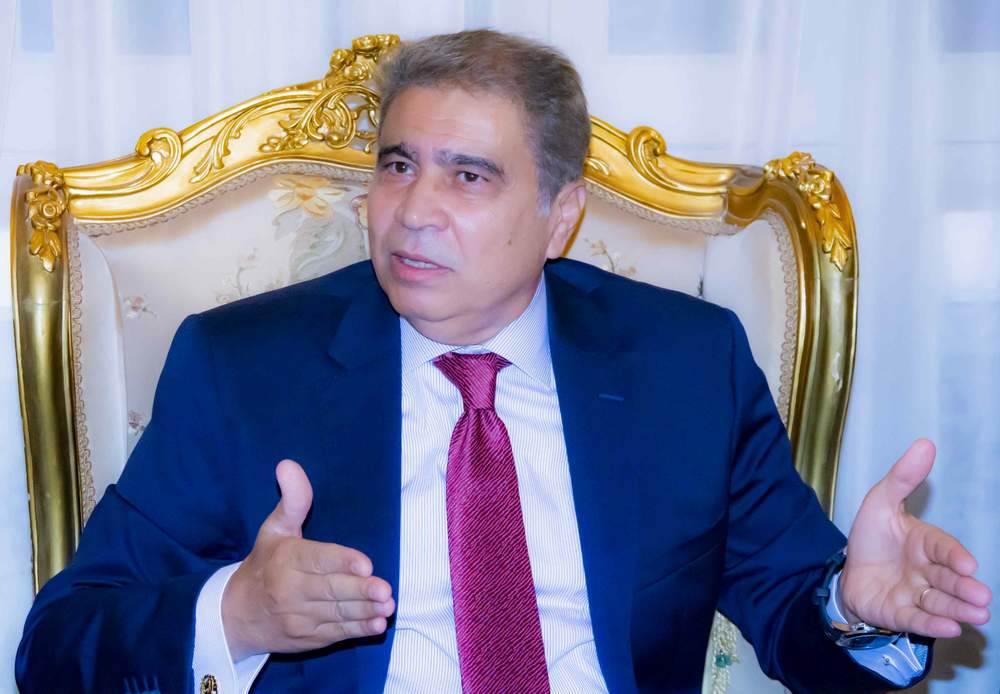 محافظ المنيا يحيل المختصين بتراخيص الإشغالات للنيابة لتجديد رخصة لشخص توٌفي منذ 6 سنوات