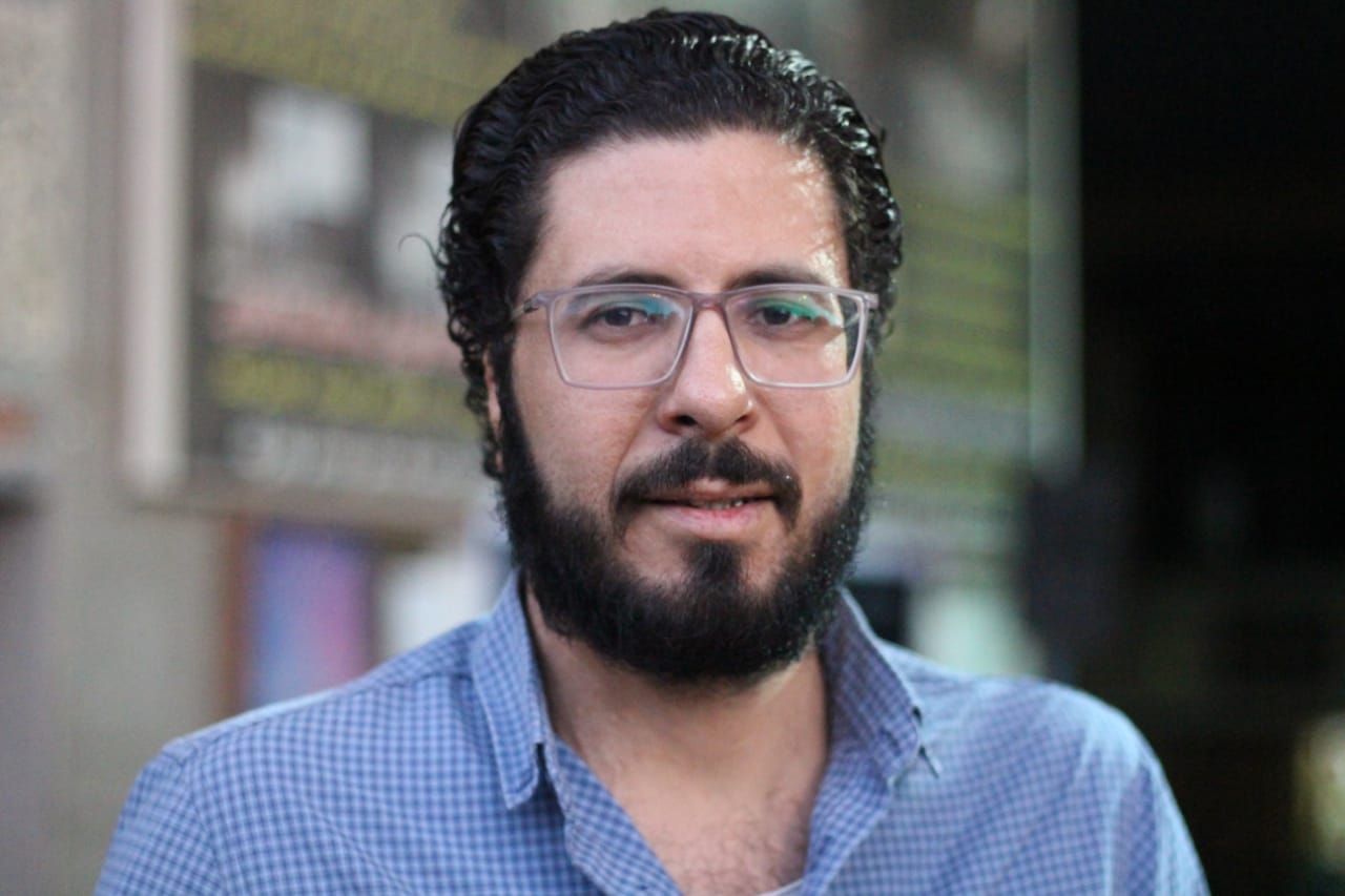 بخيل موليير على مسرح بيت ثقافة طامية  قريبا