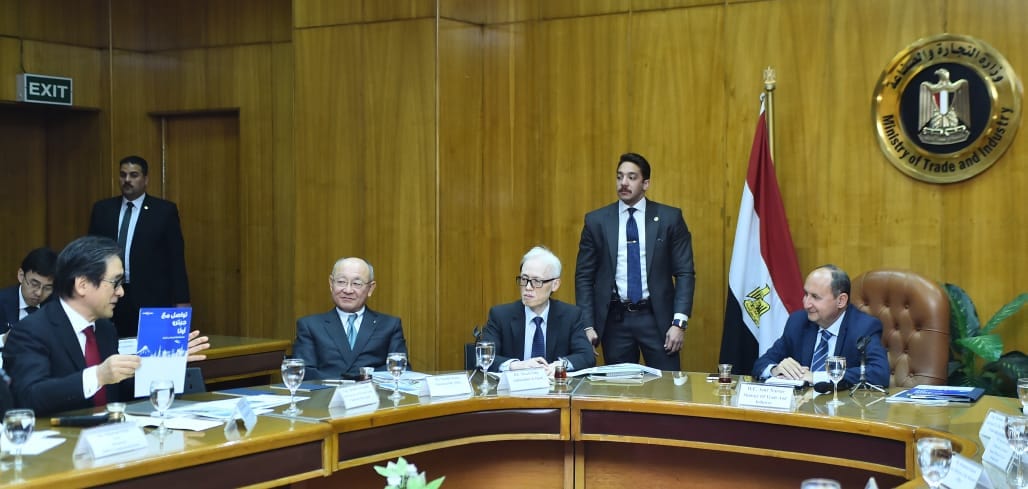 نصار: تنمية المشروعات الصغيرة والمتوسطة علي رأس أولويات الحكومة