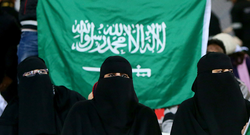 تجارب حية وقصص نجاح تعزز مكانة المرأة السعودية في مجال الطب 