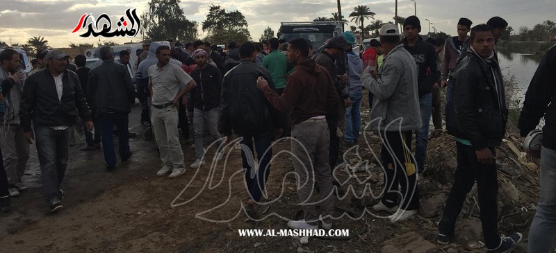 بالصور.. انقلاب ميكروباص في ترعة المريوطية وانتشال 14 مصاب..الأهالي لمحافظ الجيزة: 