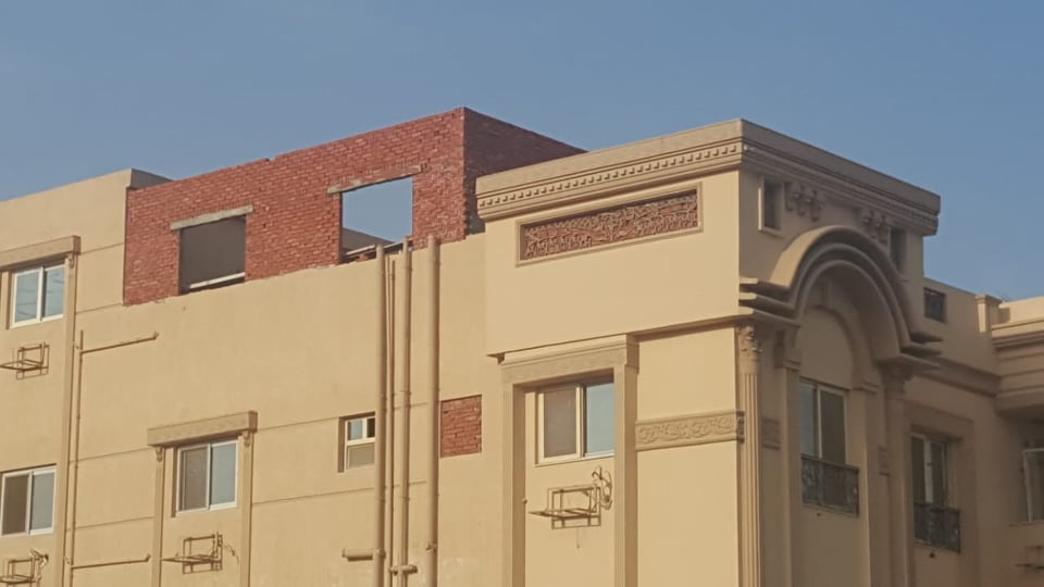 العشوائيات تُهاجم منتجعات التجمع الخامس