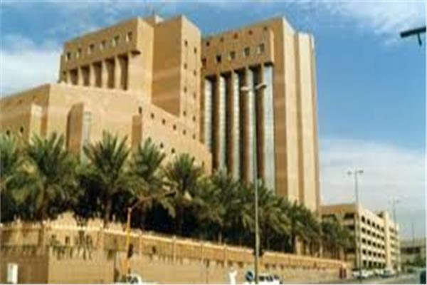 مستشفى البحري العام بالأسكندرية تستضيف خبير عظام