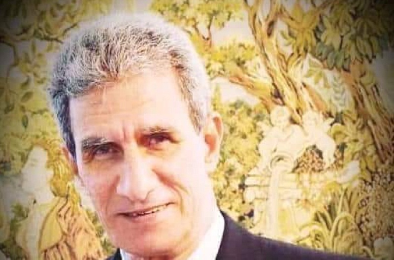 السفير معصوم مرزوق يملي وصيته على أسرته أثناء زيارتها له في السجن