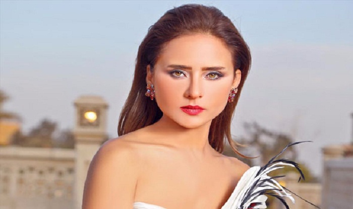 نيللي كريم خارج سباق الدراما الرمضانية هذا العام بعد توقف تصوير مسلسل 