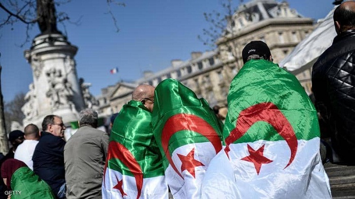 انتقادات لحكومة بوتفليقة 