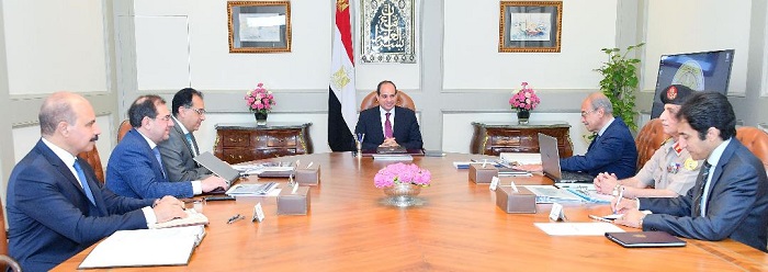 السيسي يوجه بتطوير صناعة البتروكيماويات لمواكبة متغيرات السوق العالمي