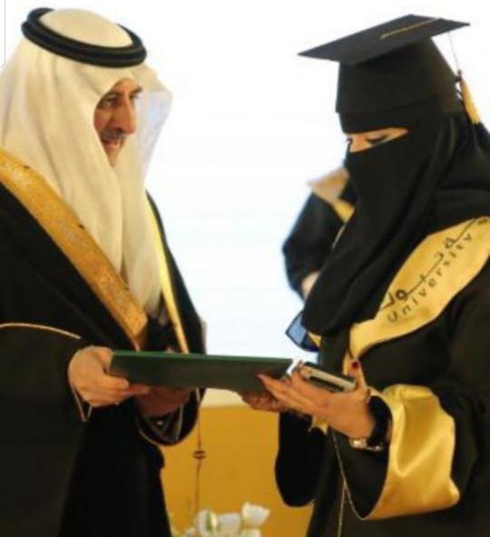 بعد أن أنهت كل المتطلبات الدراسية ومشروعها البحثي.. جامعة تبوك تمنح الماجستير لطالبة سعودية متوفاة