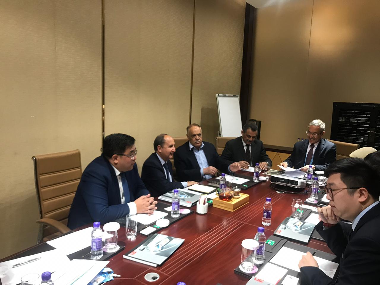 وزير الصناعة يبحث مع كبريات الشركات الصينية الاستثمار في مصر