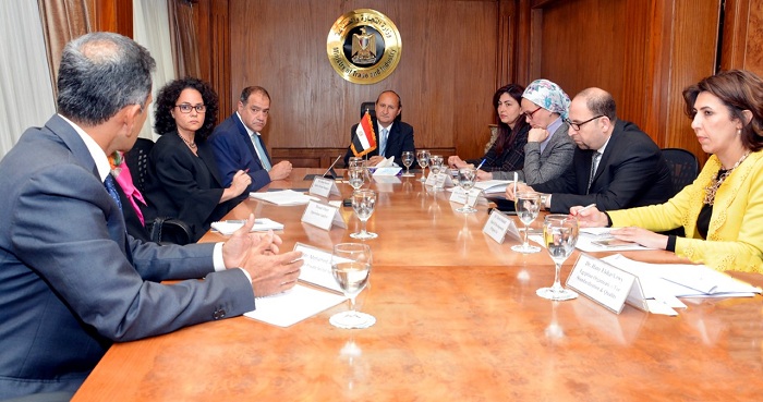 وزير الصناعة يلتقي وفد مؤسسة التمويل الدولية