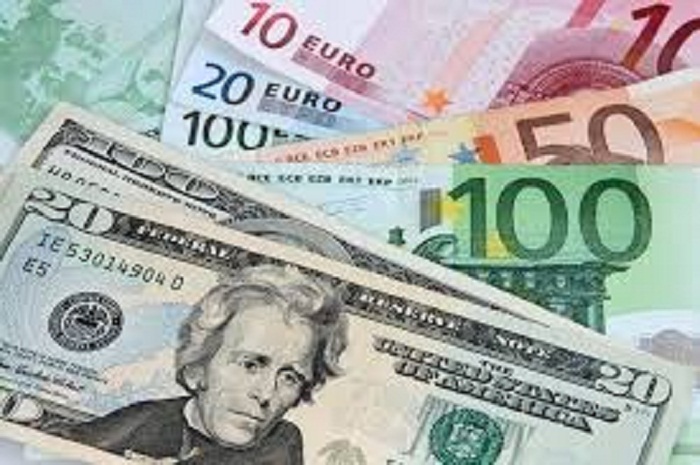 الدولار يخسر قرشين منتصف معاملات اليوم الخميس وتراجع ملحوظ للعملات الأجنبية